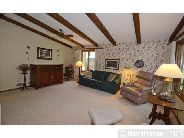 16038 Valley Dr NW, Andover, MN 55304