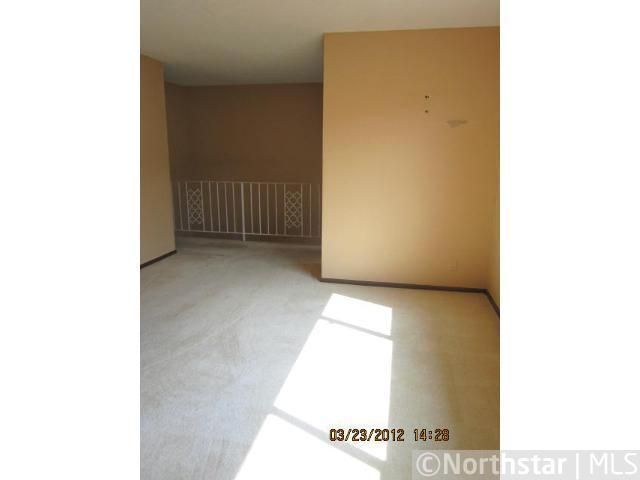 1541 S Oberlin Cir, Fridley, MN 55432