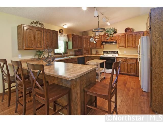 4346 Fairview Ave, Minnetonka, MN 55343