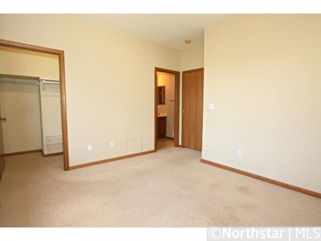 2170 Water Lilly Ln, Eagan, MN 55122