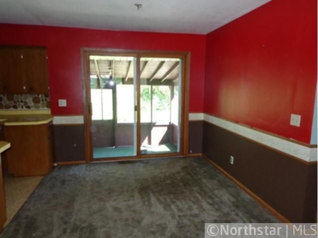 517 Manor Dr NE, Fridley, MN 55432