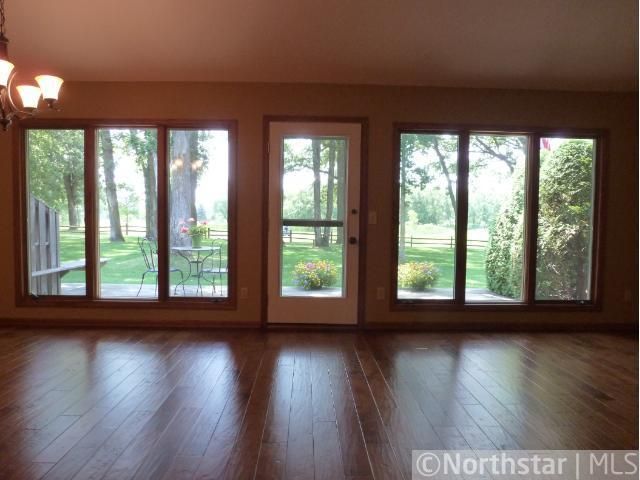 166 Jerry Liefert Dr, Monticello, MN 55362