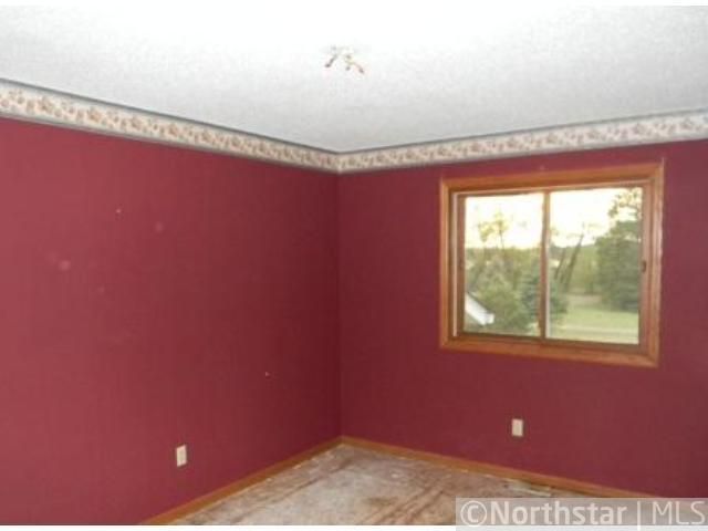 5471 209th Ln NE, Wyoming, MN 55092