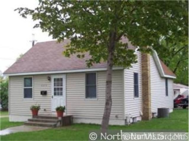 625 Atwood St S, Shakopee, MN 55379