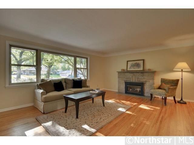 4068 Hampshire Ave N, Crystal, MN 55427