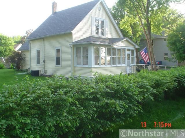 166 Hurley Ave E, West Saint Paul, MN 55118