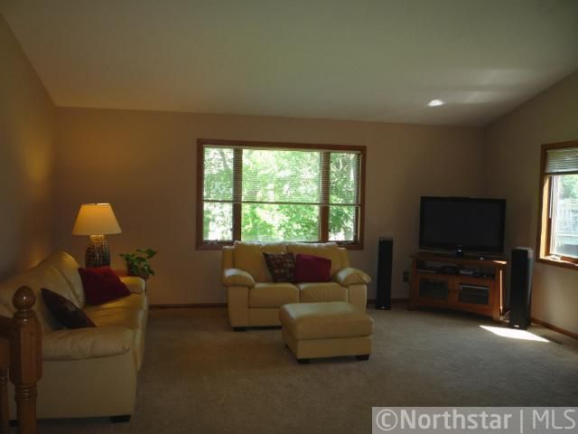 13437 Morgan Ave S, Burnsville, MN 55337