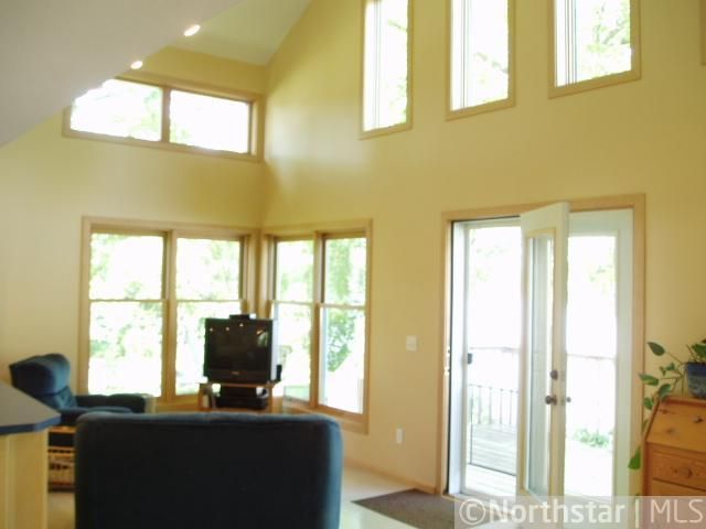 1566 Eagle Ln, Mound, MN 55364