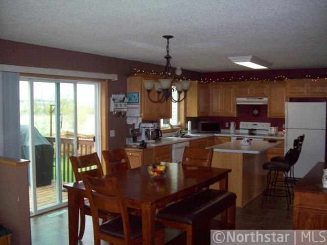 1119 Hillside Rd, Sauk Rapids, MN 56379