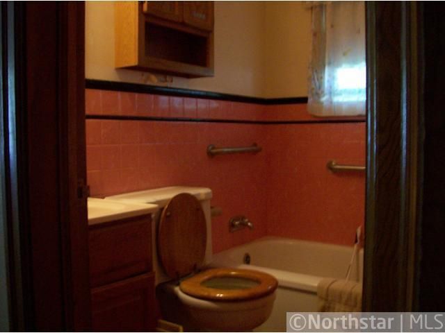 140 Rose Ave, Red Wing, MN 55066