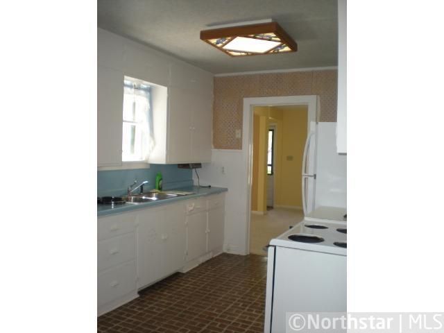 512 Summit Ave S, Sauk Rapids, MN 56379