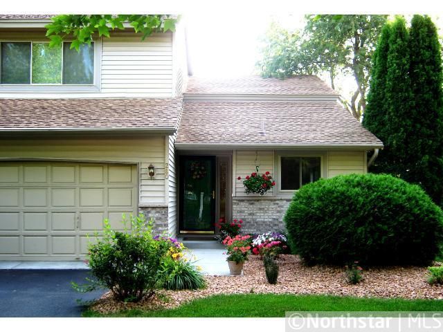 280 Little John Dr, Circle Pines, MN 55014