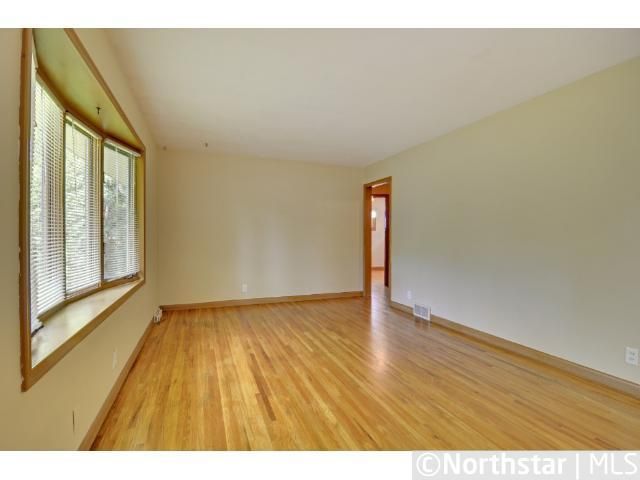 8911 Club Rd, Saint Louis Park, MN 55426