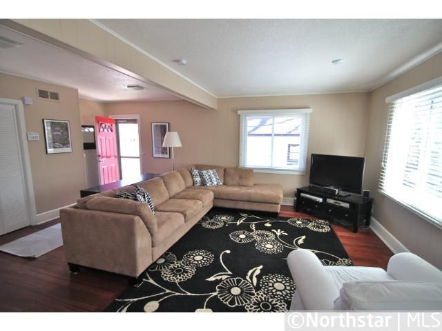 201 Thomas Ave S, Minneapolis, MN 55405