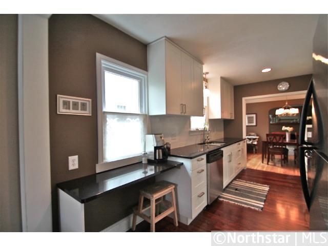 201 Thomas Ave S, Minneapolis, MN 55405
