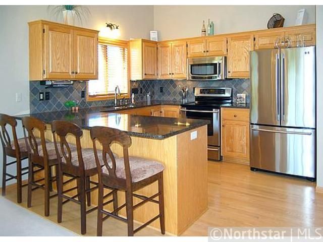 1656 Mackubin St, Saint Paul, MN 55117