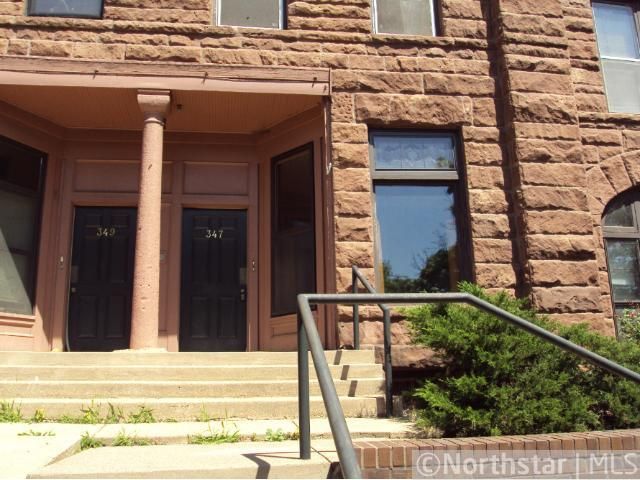 347 Ramsey St #A, Saint Paul, MN 55102