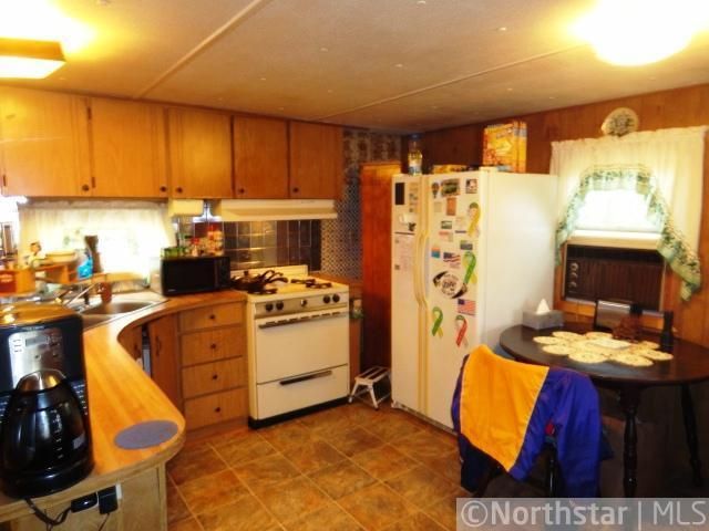 8978 2nd Ave, Sturgeon Lake, MN 55783