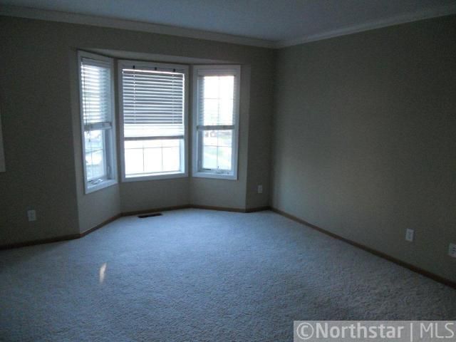 15551 Foghorn Ln, Apple Valley, MN 55124