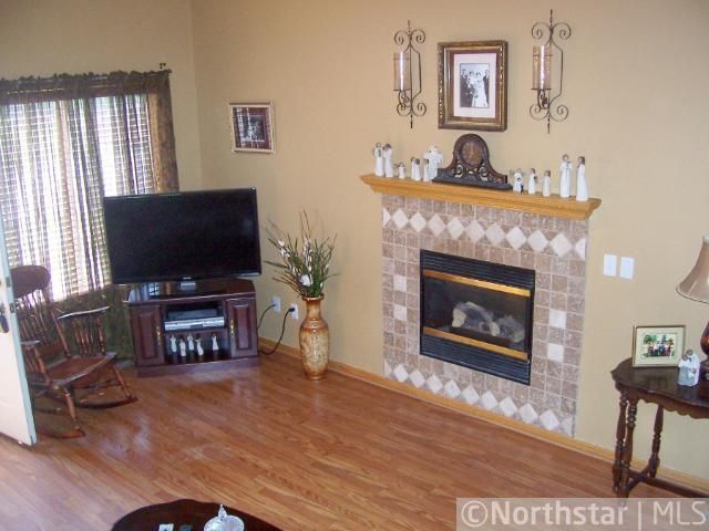 6811 Benton Cir, Inver Grove Heights, MN 55076
