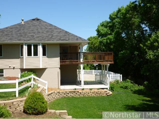 5662 Jenni Ln, White Bear Lake, MN 55110
