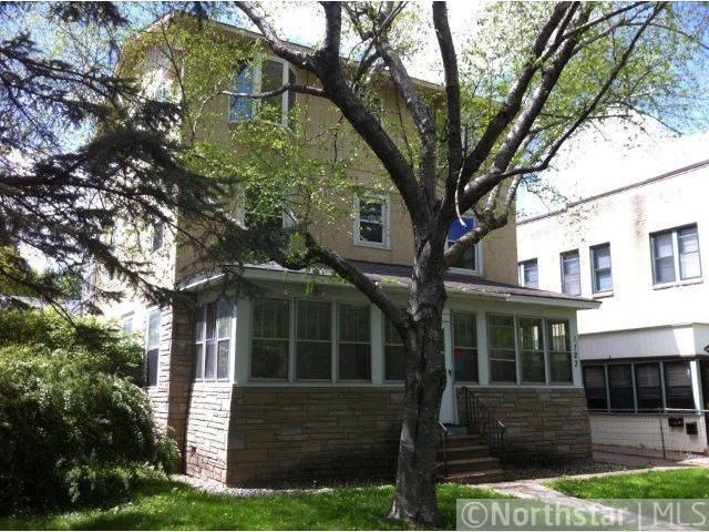 1123 Chatsworth St N, Saint Paul, MN 55103