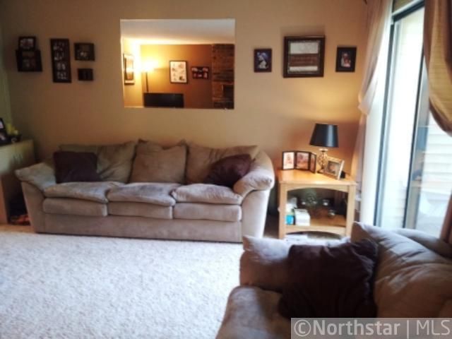 12296 Drake St NW, Coon Rapids, MN 55448