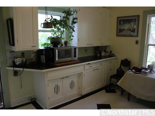 2410 Como Ave SE, Minneapolis, MN 55414
