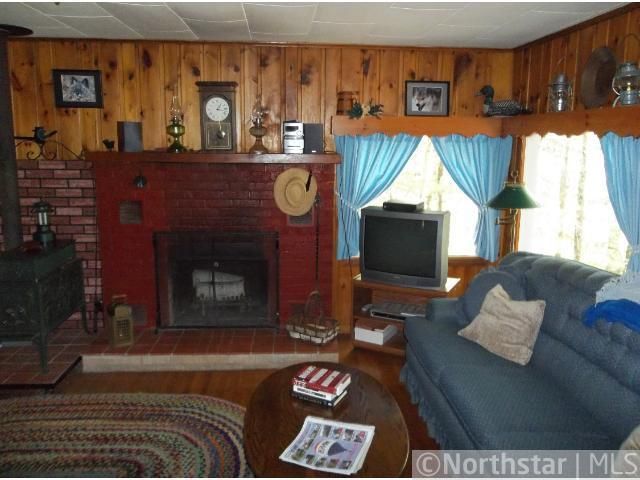 20889 Flying Eagle Dr, Nevis, MN 56467