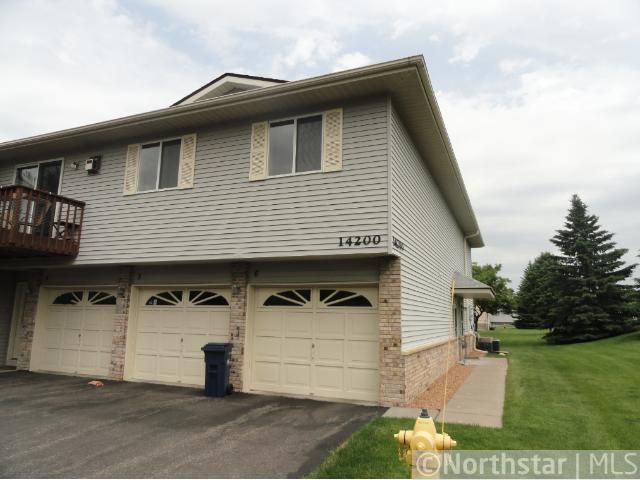 14200 44th Pl N #6, Plymouth, MN 55446