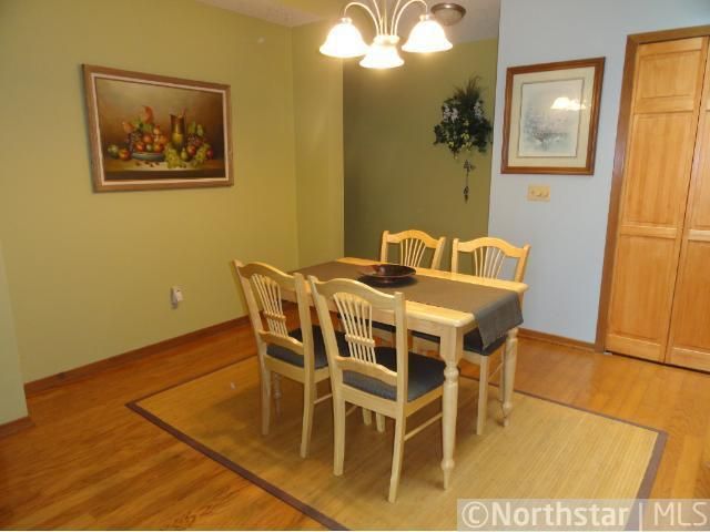 14200 44th Pl N #6, Plymouth, MN 55446