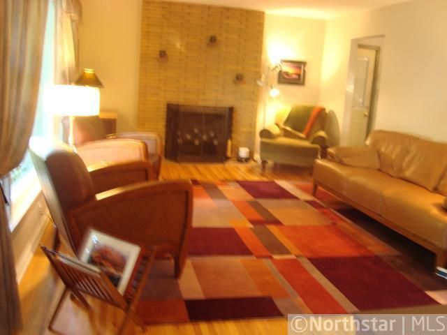 3821 Hampshire Ave N, Crystal, MN 55427