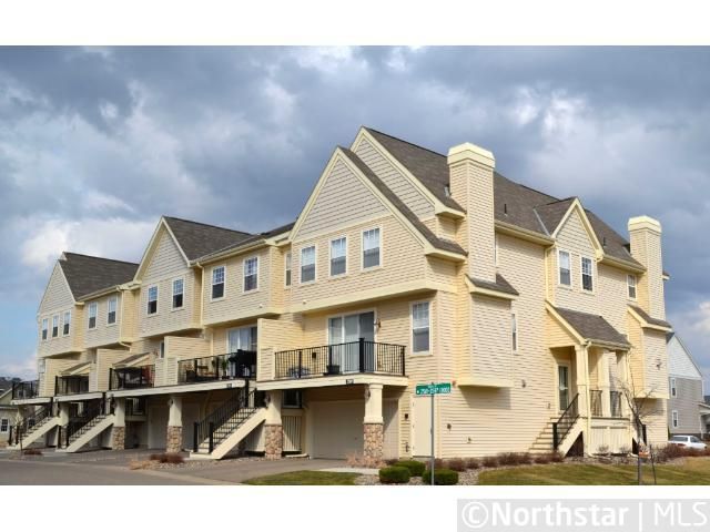 2569 136th St W, Rosemount, MN 55068