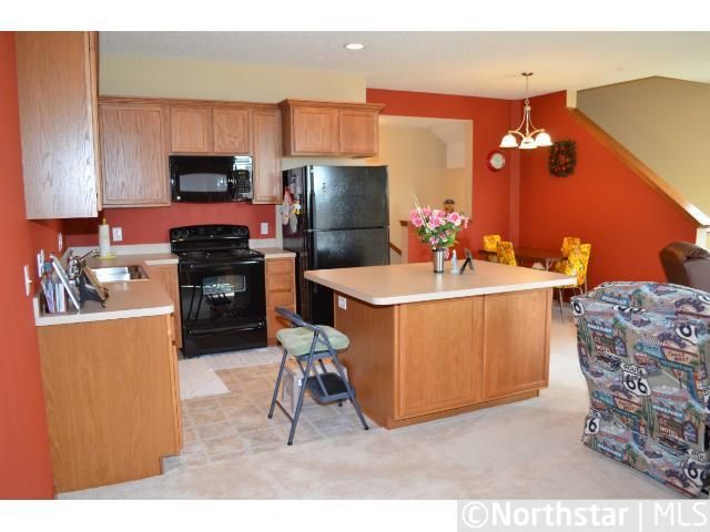 2569 136th St W, Rosemount, MN 55068