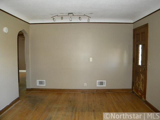 9300 Harriet Ave S, Bloomington, MN 55420