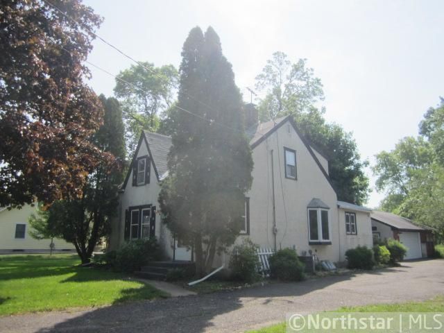 2686 Stillwater Rd E, Maplewood, MN 55119