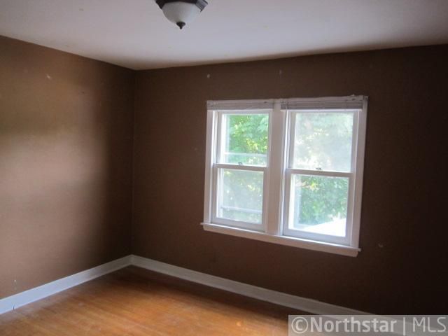 2686 Stillwater Rd E, Maplewood, MN 55119
