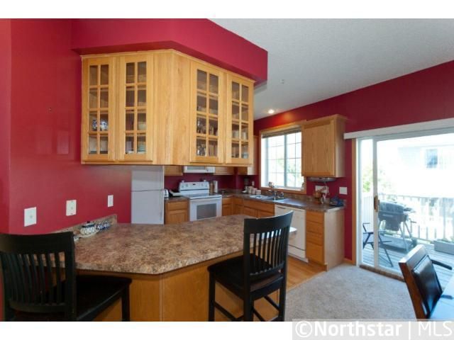 8865 Brunell Way, Inver Grove Heights, MN 55076