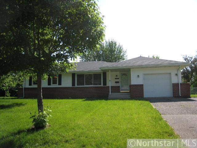7624 Lee Ave N, Brooklyn Park, MN 55443