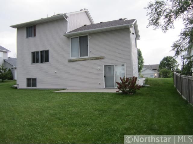 8707 Nevada Ave N, Brooklyn Park, MN 55445