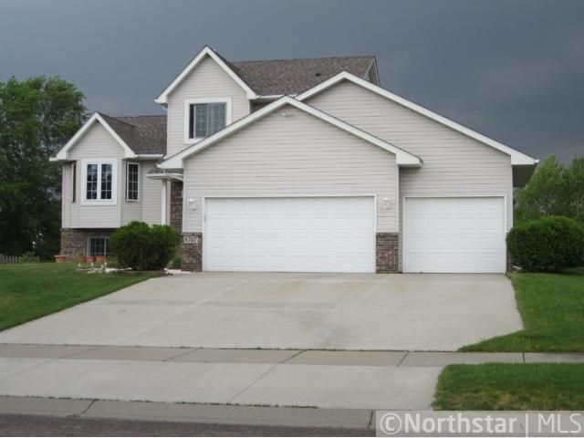 8707 Nevada Ave N, Brooklyn Park, MN 55445