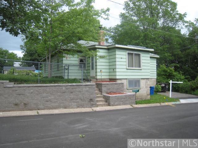 5116 Waterbury Rd, Mound, MN 55364