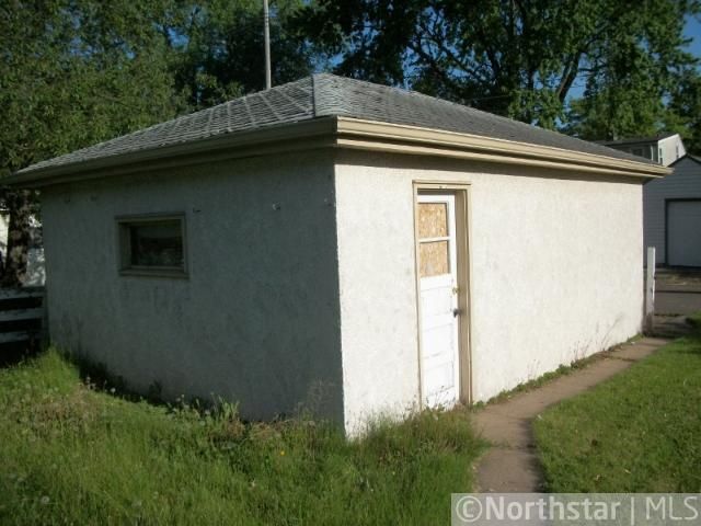 1623 6th St E, Saint Paul, MN 55106