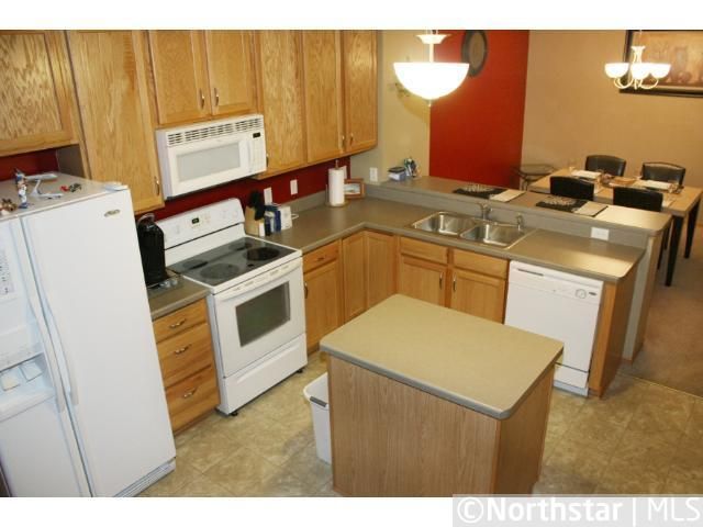 1780 Prescott Ct, Chaska, MN 55318
