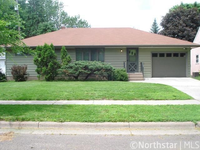1455 Mackubin St, Saint Paul, MN 55117