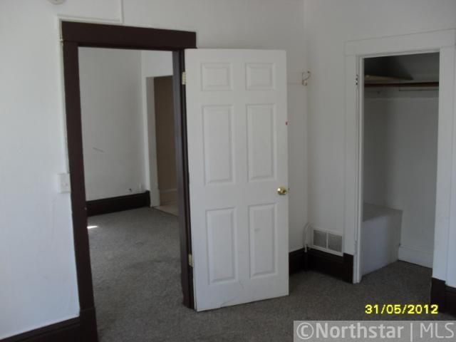 2324 5th St NE, Minneapolis, MN 55418