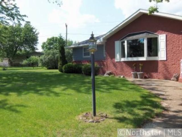 37 Golf Rd, Little Falls, MN 56345