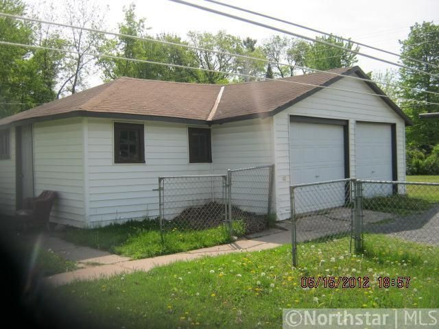 320 S Grey Ave, Rush City, MN 55069