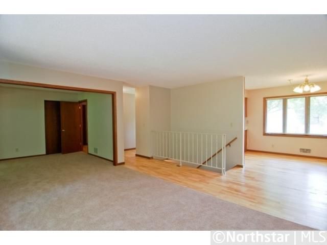8133 137th Ct W, Apple Valley, MN 55124
