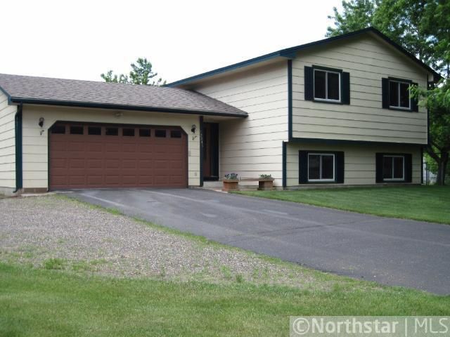 17384 Poppy St NW, Andover, MN 55304